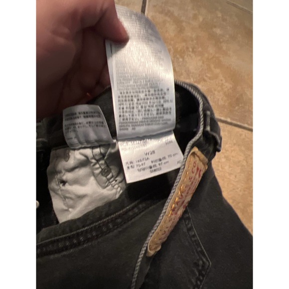 Levi’s 501 Jean Shorts Size 28 - Picture 3 of 3